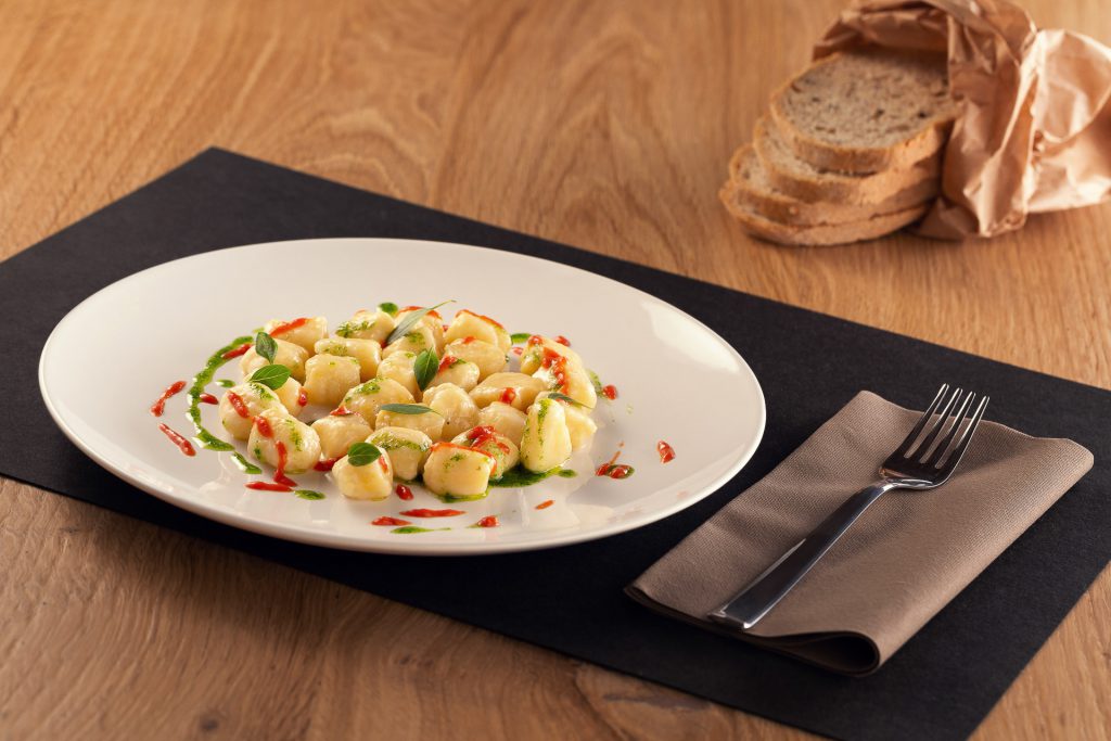 Gnocchi di ricotta Ferrero, pomodoro e basilico